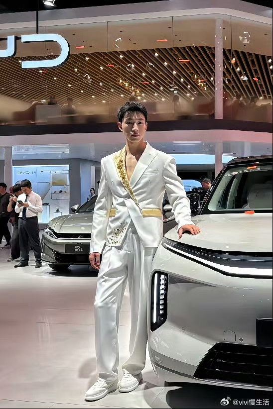 车展审美封神！比亚迪格局拉满