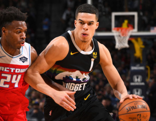NBA季后赛，掘金不敌森林狼。小迈克尔-波特在平台回复掘金球员佩顿-沃特森：好兄