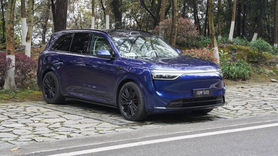 升级896线激光雷达！问界M8热销的秘诀是安全？