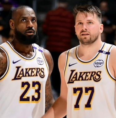 詹姆斯24分带领湖人大胜国王取得两连胜。NBA常规赛，湖人主场迎战国王，这场比赛