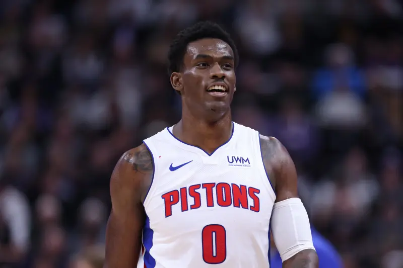 据美记Brett Siegel报道，预计杰伦-杜伦将于今夏与活塞签下一份价值超过