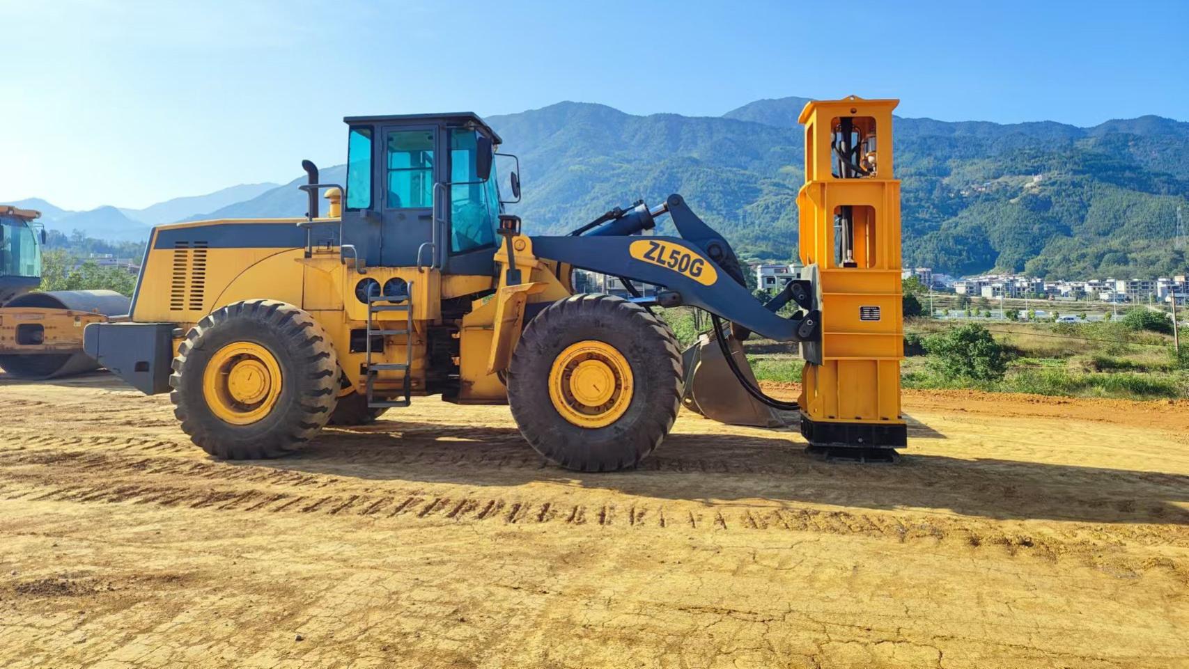 铲车带的打夯机：狭窄工况夯实施工利器！