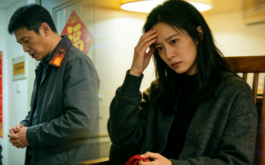 丈夫连续7年在婆家过除夕，今年我没再打电话叫他，大年初一他拖着行李箱回家，推开门却懵了