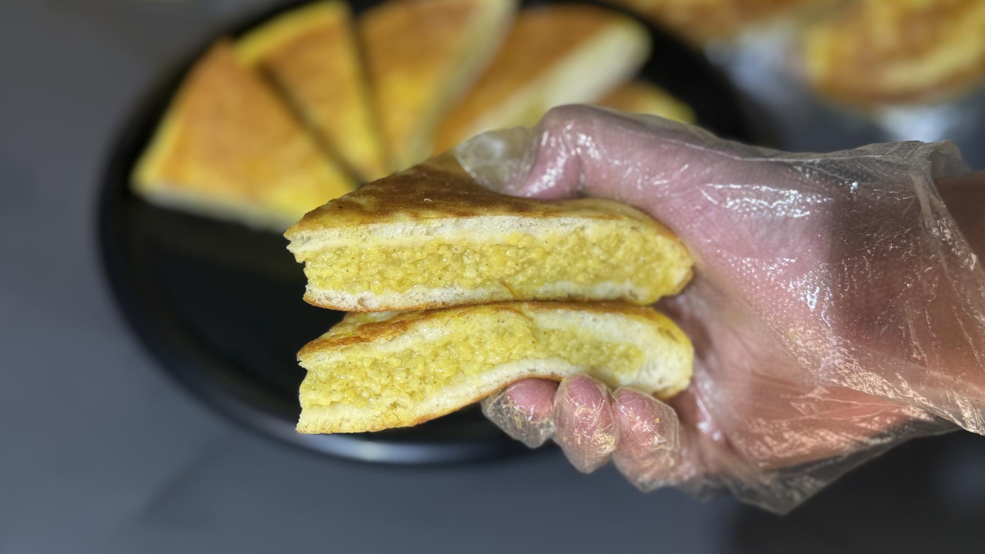 家有老人小孩的，这个大黄米饼真省心