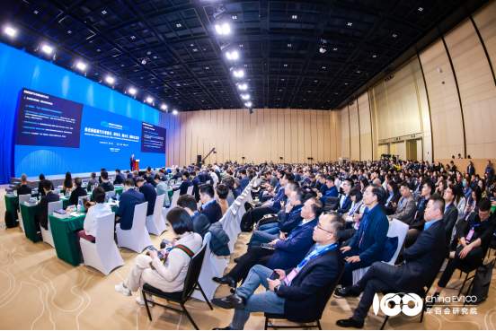 这次智能电动汽车发展高层论坛真是干货满满啊！感觉行业大佬们都对未来趋势有着超清晰