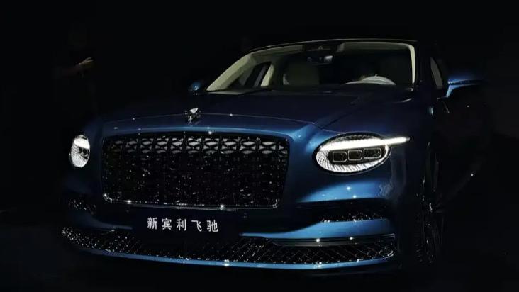 不当老板专车！320.9万起的新飞驰用782马力讨好年轻人