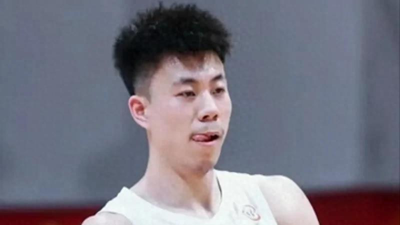 男篮逆转日本之夜！张镇麟全场得0分，在场输10分