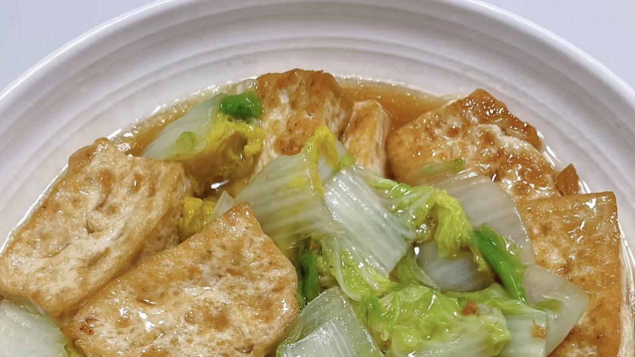 一口鲜掉眉毛！这锅白菜烧豆腐，是刻在中国人DNA里的家常浪漫
