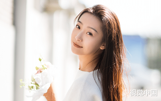 爸妈和哥哥为了钱逼我嫁给杀人犯，于是我果断劝离爸妈和哥嫂，凭一己之力拆散全家