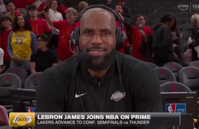 NBA季后赛，湖人以（4）98-78（2）战胜火箭。
赛后勒布朗-詹姆斯接受了记