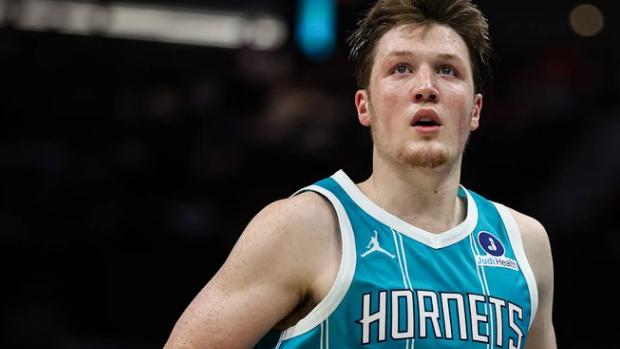 克努佩尔到底有多强，新秀第一年刷爆三大纪录，完爆弗拉格！