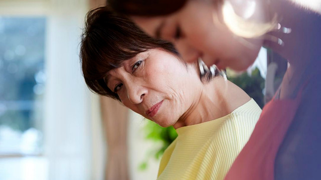 那个拼命折磨我的女人，最后教会了我怎么爱自己