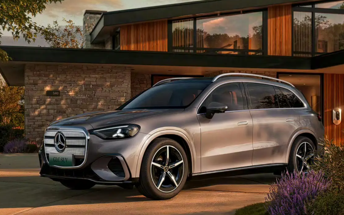 米级大连屏版奔驰GLC来了轴距3027mm配米级大屏+S级同款空悬
外观方面，全