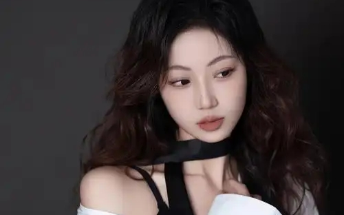 AA制婚姻七年，丈夫给小三买三万项链，向妻子索要两元拍照费