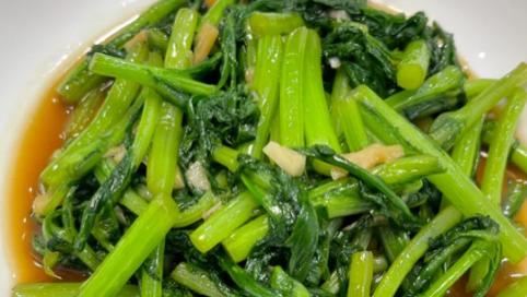 清明前后，家里这几样“囤菜”该少吃了！换成这4种春菜，做饭都更香了