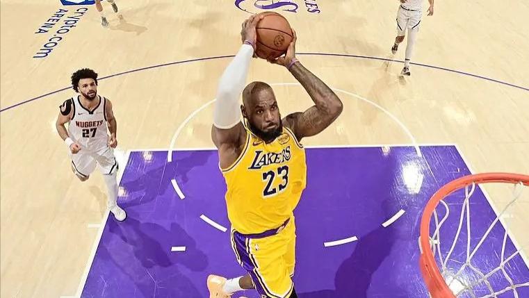 近10场9胜1负！防守效率联盟第6，这还是你认识的那个湖人吗？