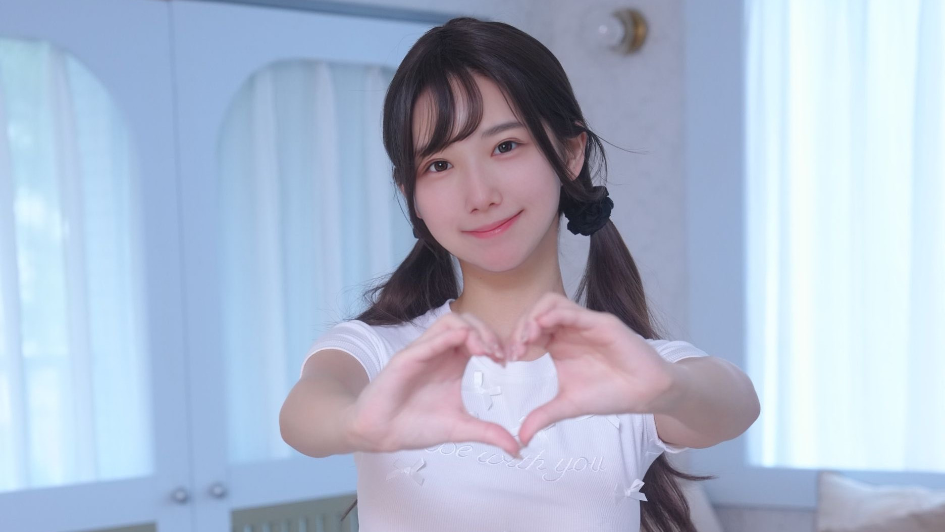 小蛮腰的真正魅力，从来不是身材，而是青春本身