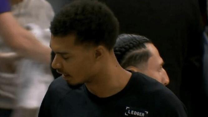 文班39分8记三分马刺胜绿军，布朗被驱逐塔图姆无力回天