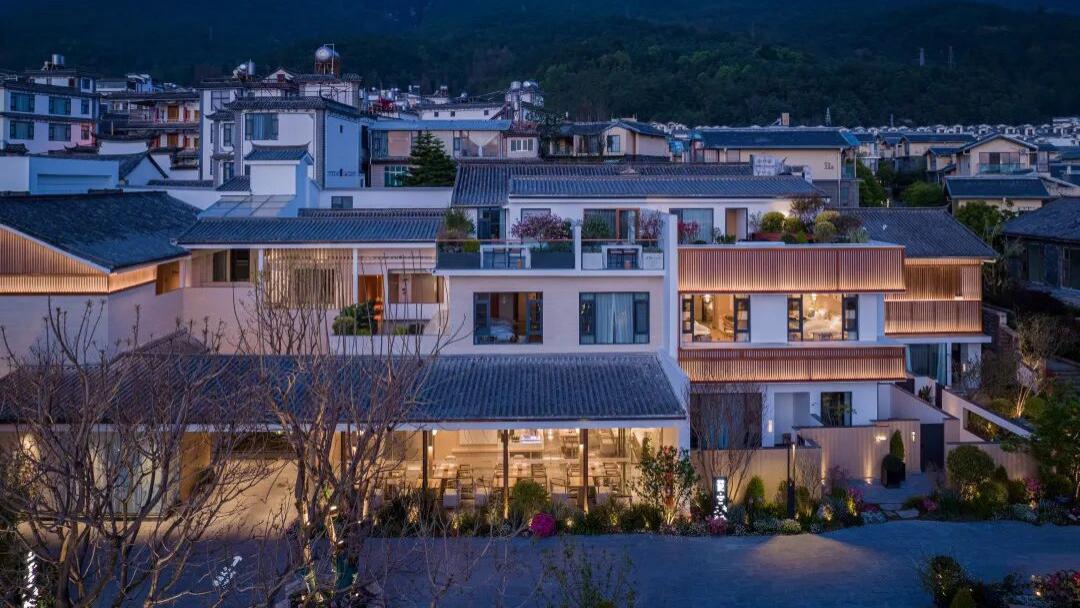 躲开古城人挤人，我们在苍山半腰找到了无人打扰的观景位