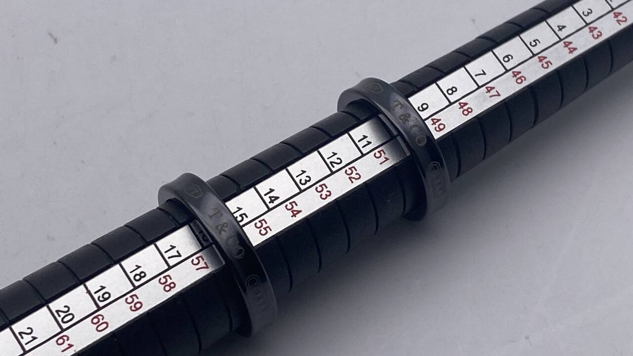 这种蒂芙尼戒指别乱丢！进来猜猜它能换多少？