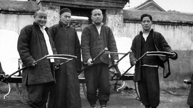 北平街头这组老照片，藏着民国最传奇的人力车夫故事