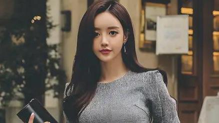 皓齿妖娆绝代无，天风吹汝下蓬壶，好按红牙歌艳曲，漫敲羯鼓爱花奴