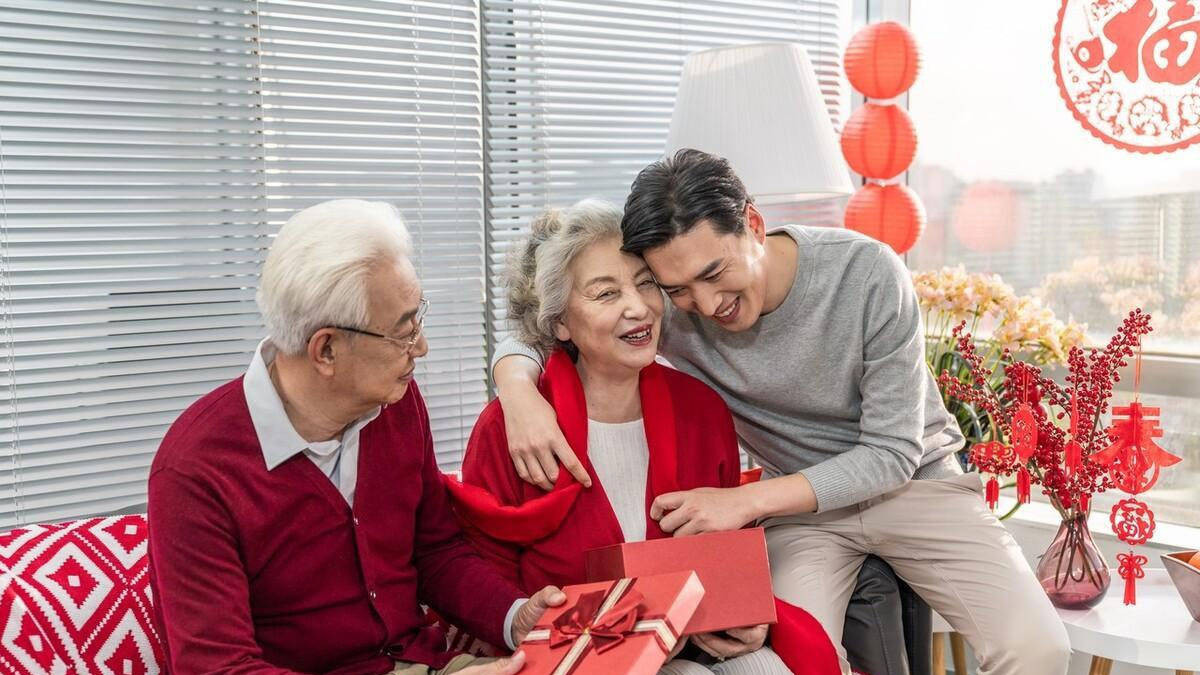 2026年新年送什么礼物比较好？十款实用又暖心的数码好物盘点，让家人乐开花！