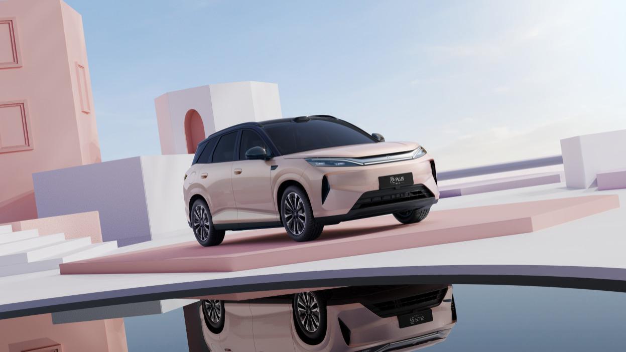 闪充技术赋能全球爆款，第三代元 PLUS 首发筑牢比亚迪技术护城河