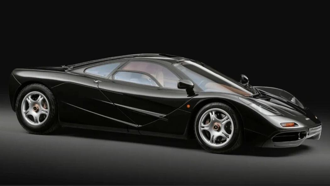 有一台迈凯伦F1，还没造好前，客户们就开始争抢了