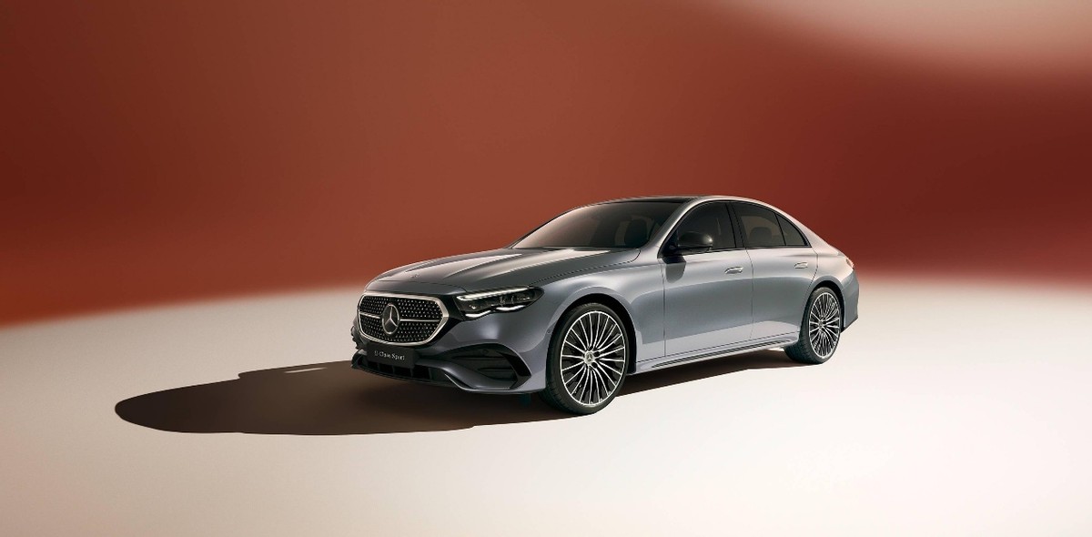 面多了加水，水多了加面？外媒痛批：一台电车3吨重，填鸭式造车