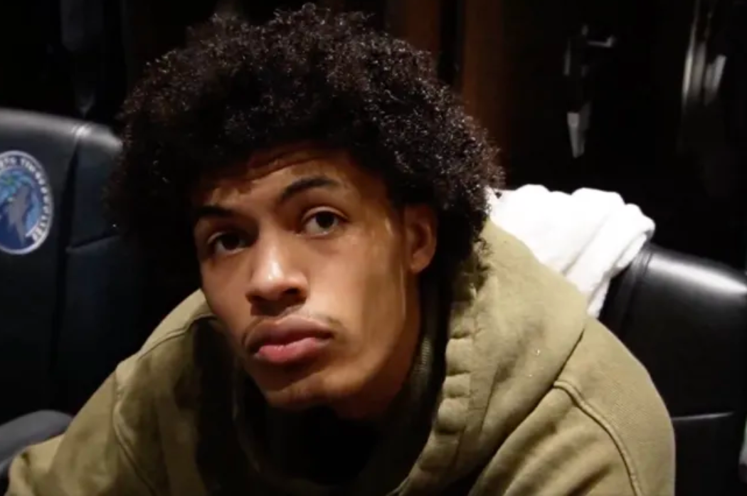 森林狼以108-135不敌76人。
赛后，森林狼球员若昂-贝兰热接受媒体采访，谈