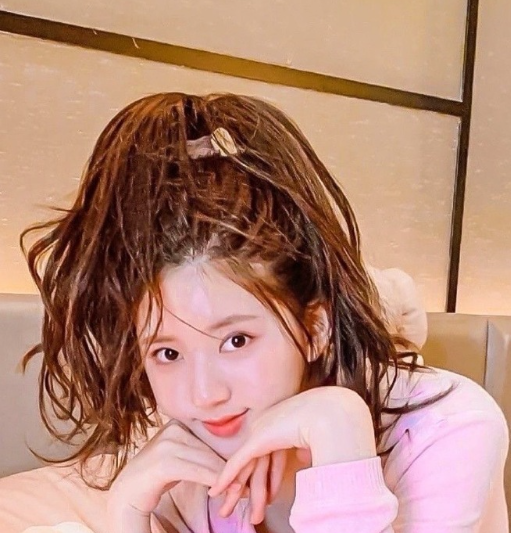 生命的意义在于爱己，而不是活在他人的目光里