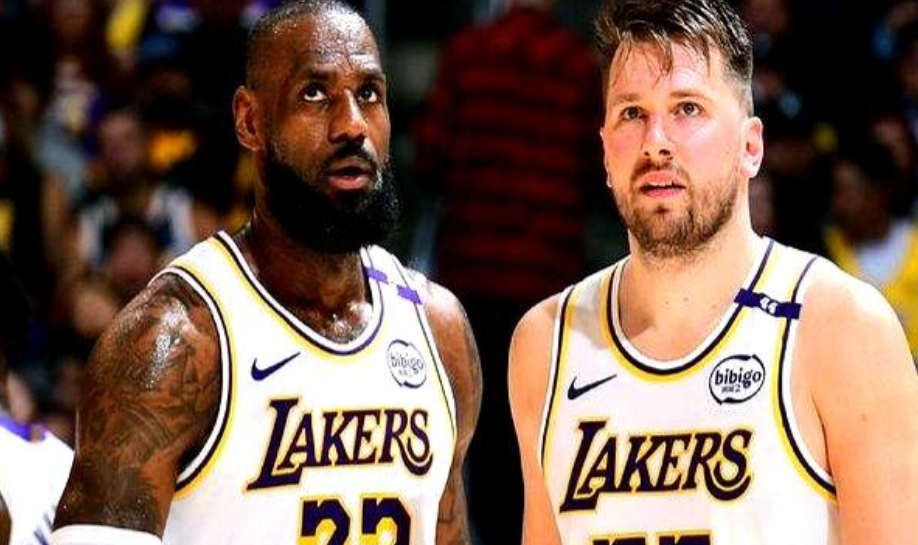 理性讨论，巅峰詹姆斯和巅峰东契奇谁在进攻端的综合影响力更大一些。巅峰詹姆斯突破能