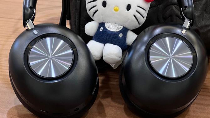 户外运动时，戴头戴式耳机合适吗？