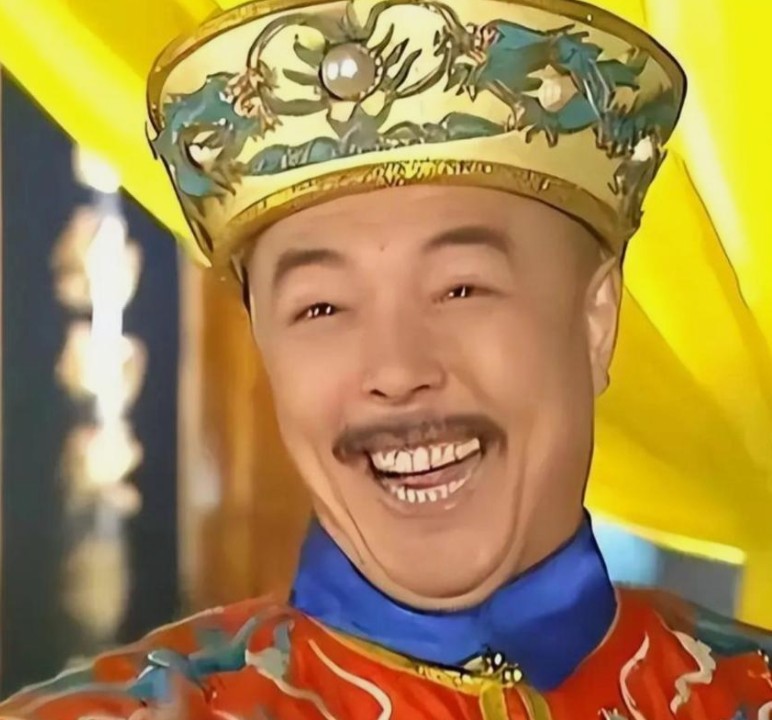 “皇阿玛”今天的孤家寡人说明一个问题：凡人不论你官多大，权多高，钱再多也要头上有