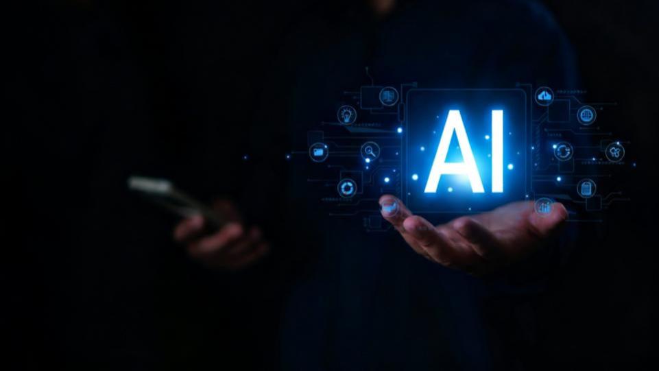 AI浪潮的见证者：昆仑万维再度站上800亿的3年之路