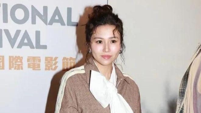 杨伟泳首回应东周刊爆料张振朗拒交社交账号密码、被TVB减工风波