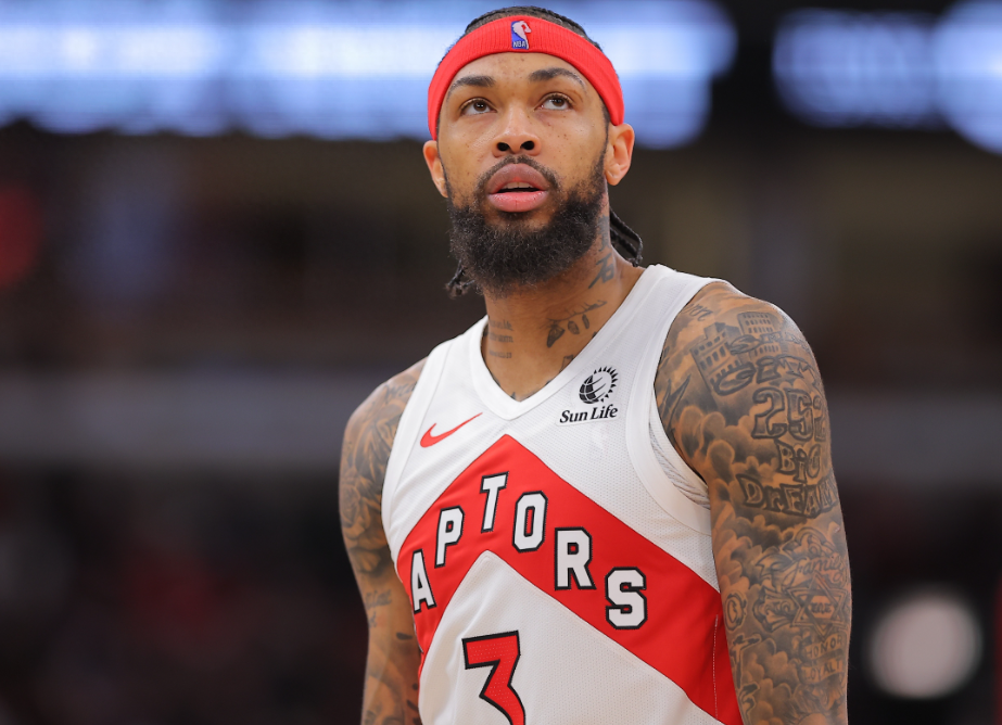 几个迫近比分的关键回合，莺哥真不要永远飘在外面投

进了是牛逼，但是有时候是得变