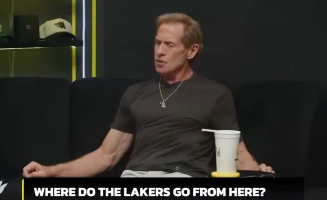 据NBA Courtside报道，评论员Skip Bayless在节目中谈到了勒