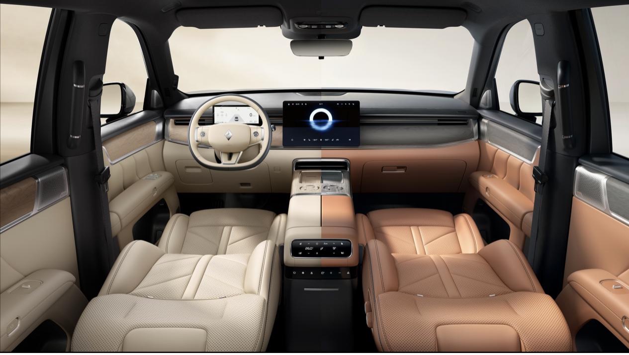 今天华境S终于公开亮相了，老规矩，梳理一下产品亮点：
1、外观提供墨玉黑、羊脂白