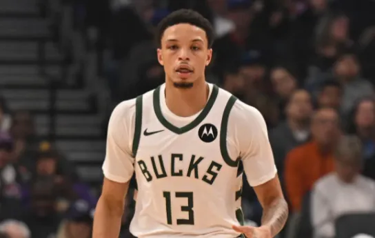 NBA常规赛雄鹿主场对阵独行侠的比赛已经结束。全场战罢，雄鹿以123-99战胜独