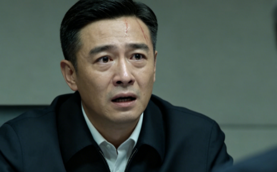 岚州交通科副科长顶替我方案邀功，我没吵没闹，一周后省委观摩方案，副科长台上结结巴巴，直接被纪委带走…