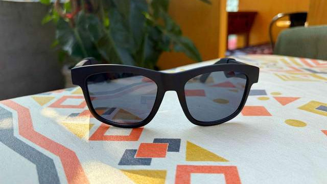 飞雅FIYA F1 AI运动智能眼镜：跑步不晃、听歌安全，百元级运动眼镜