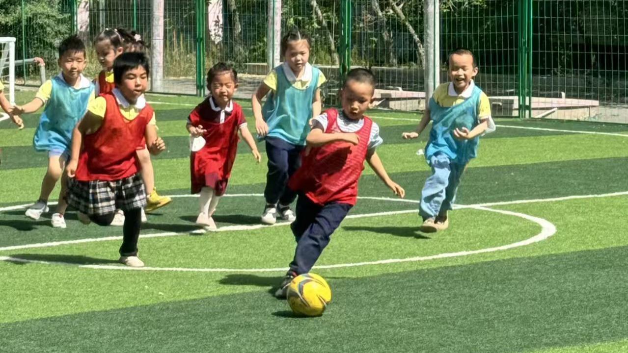 孩子在幼儿园户外活动都可以干什么？