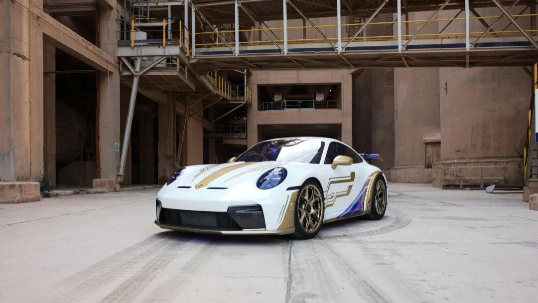 保时捷与英雄联盟合作，推出卡莎新皮肤和定制版911 GT3