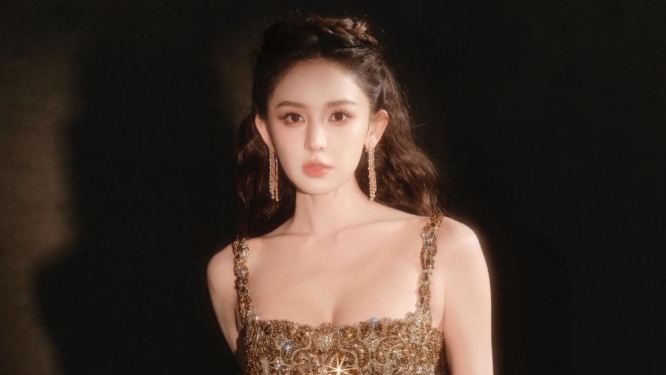 古力娜扎这身材曲线，打动你的是肩颈还是那双优越的长腿？