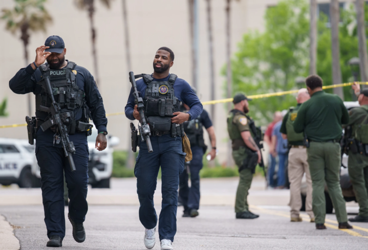 美国购物中心发生交火事件，致1死5伤