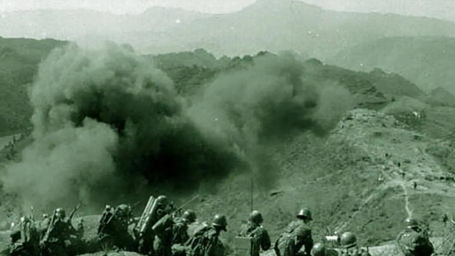 1979年发生了啥，为何要万炮轰谅山？许世友下令：一间房子都不留