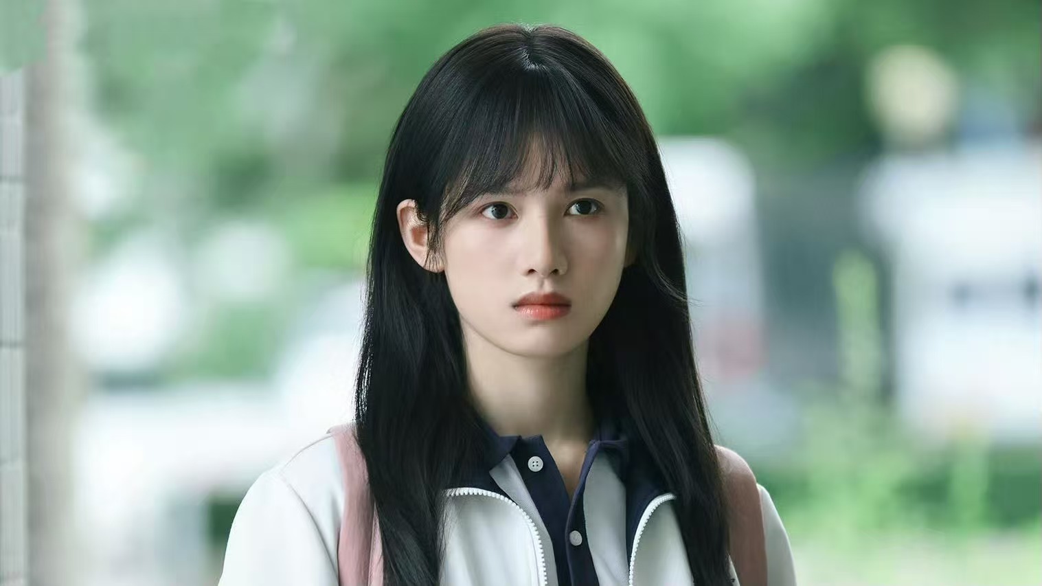 青春爱情剧《野狗骨头》开播，能成爆款吗？
由宋威龙、张婧仪主演的都市爱情剧《野狗
