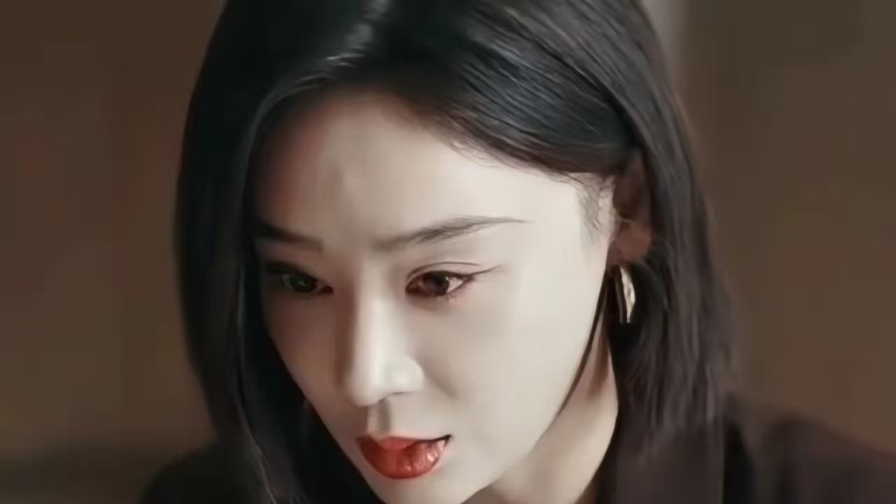 《她的盛焰》大结局：原来白靓靓最后是装疯！